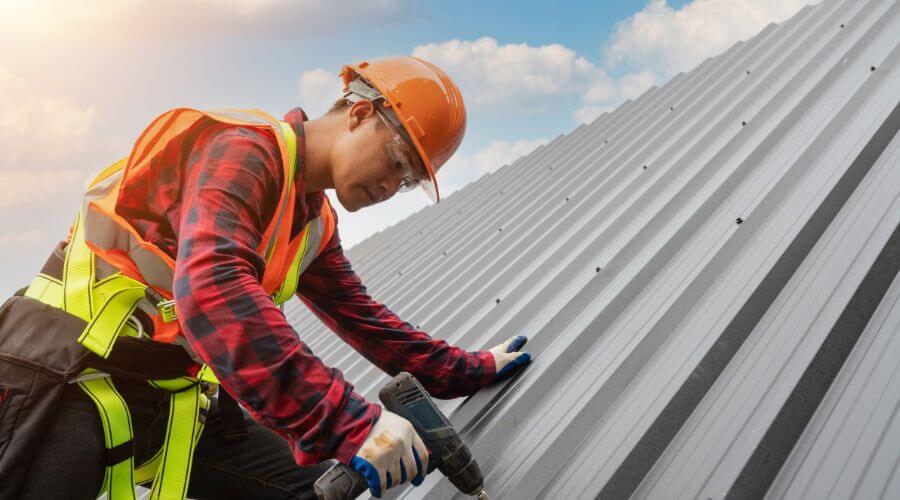 Expert new roof installation services in Montrose, IA